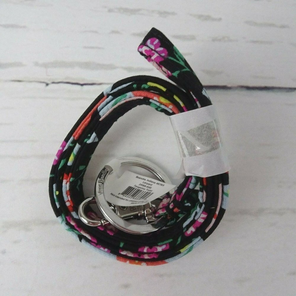Vera Bradley Tangerine Twist Lanyard Key Ring ID Holder Clip Multi Purpose Flora - Picture 4 of 6